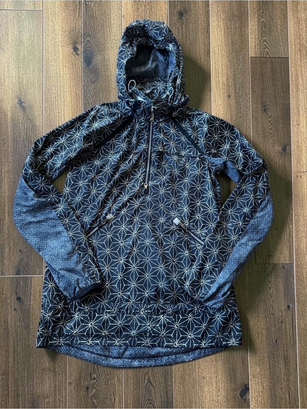 Lululemon Miss Misty Pullover Womens 4 Navy Sashico Star Hooded Windbreaker